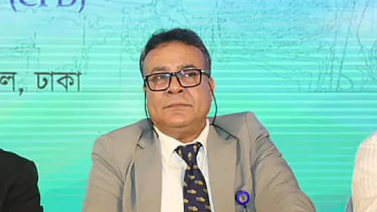 ‘শিক্ষার্থীরা এআই ব্যবহার করে পরীক্ষা দিচ্ছে, প্রিন্সিপাল বসে চা খাচ্ছেন’